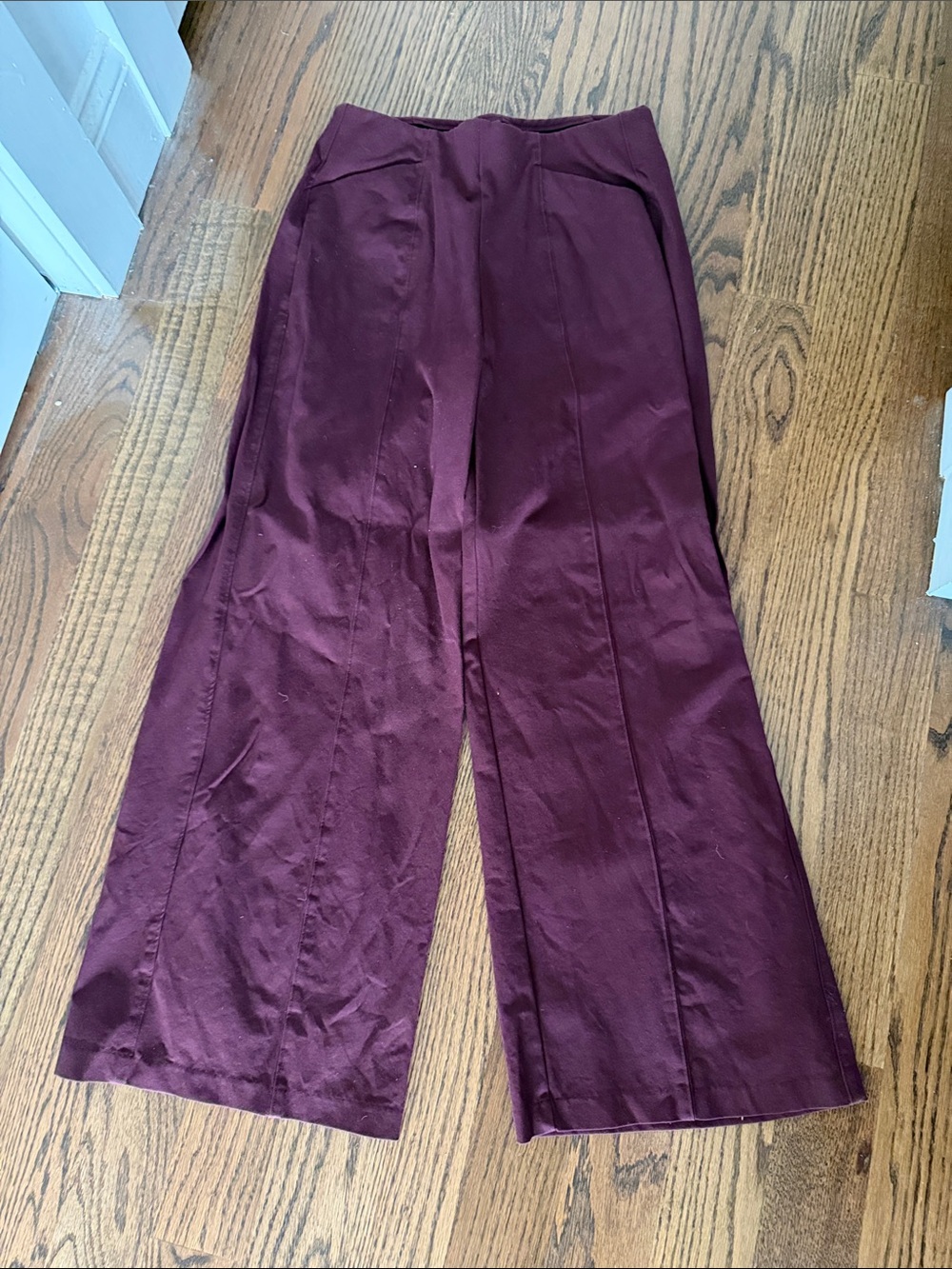 Old Navy Wide-Leg Pants in Burgundy